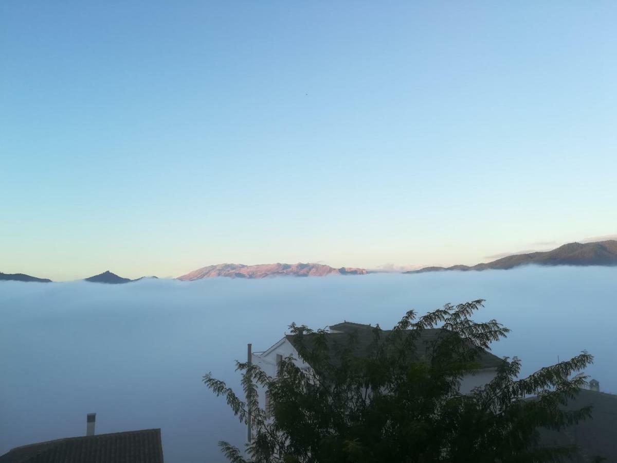 أورنوس Hostal El Mirador المظهر الخارجي الصورة