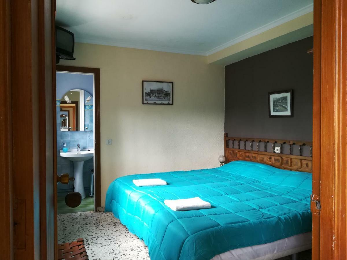 أورنوس Hostal El Mirador المظهر الخارجي الصورة