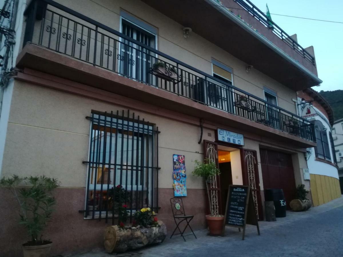 أورنوس Hostal El Mirador المظهر الخارجي الصورة